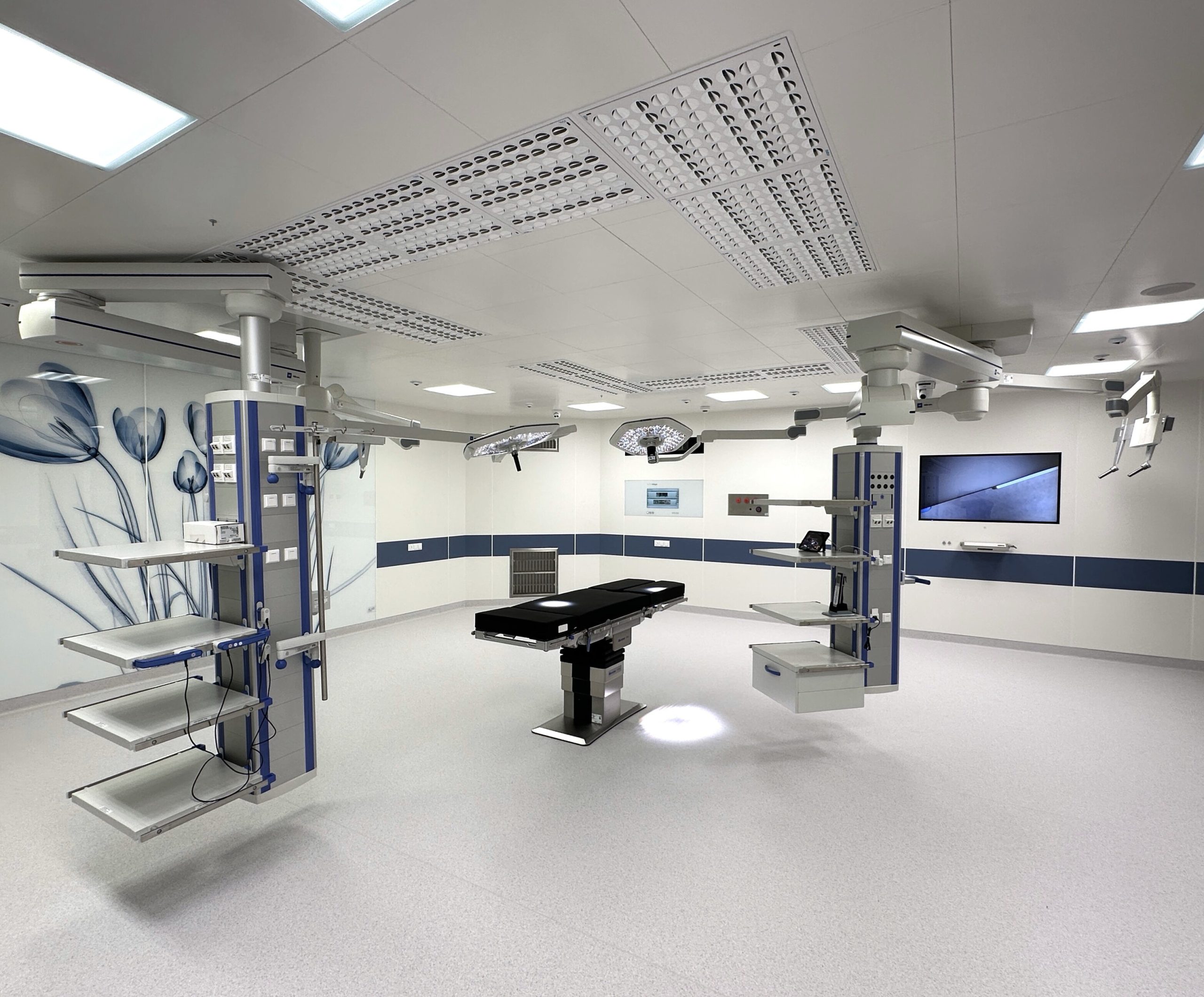Uniwersytet Medyczny w Łodzi sala operacyjna stół operacyjny